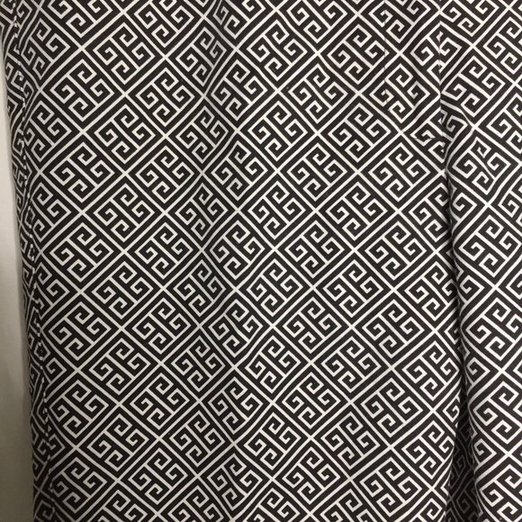 White House Black Market Womens Sz 10 Crop Black White Geometric Dress Pant E23 - Picture 2 of 5